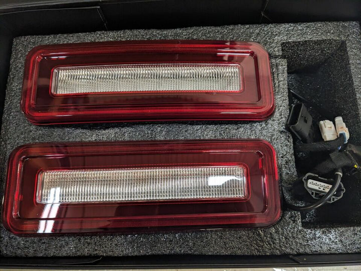 LAND ROVER DEFENDER 90-110 2020-2023 LED REAR BUMPER REFLECTOR RED LIGHT 2PC